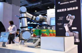 中國工業(yè)機器人發(fā)展 增速領跑全球，智能機器人銷售勢頭強勁
